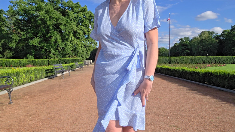 Misses_Jenny: Masturbation au parc - frissons excités