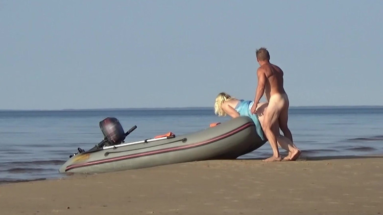 StrongSrg: Boatman Fucked a Hot Tourist