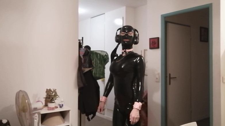 Lauren France: LaurenFR ทรานนี่แรปซิสซี่เฟมบอยครอสเดรสเซอร์ในชุดยาง latex 全身โชว์ตูด
