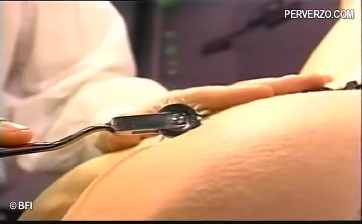 House of lords and mistresses in the spanking zone: Huge punishment for tied up slaves