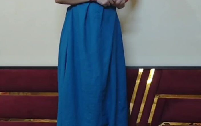 Khushboobhabi: Bhabhi Aperto su una canzone romantica