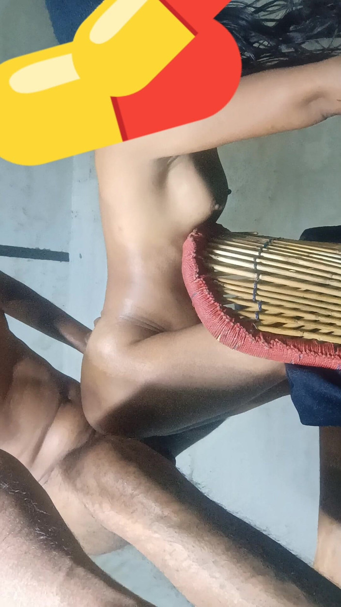 Mrandmrsvema22: Туристический гид потрахаю мою тугую киску индийской дези