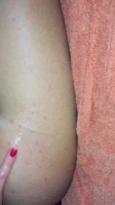 Lovecour: Duro anal, por favor, lentamente