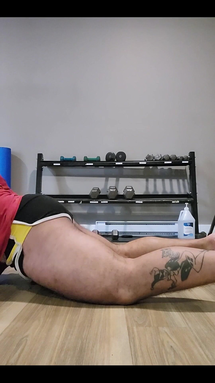 Lobo: 단단한 포스트 운동 스트레칭.