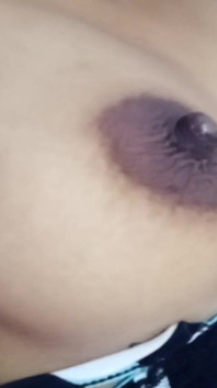 Sexe passionné avec ma copine au corps parfait aux gros seins naturels