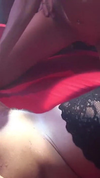 Curve forate de mulți bărbați