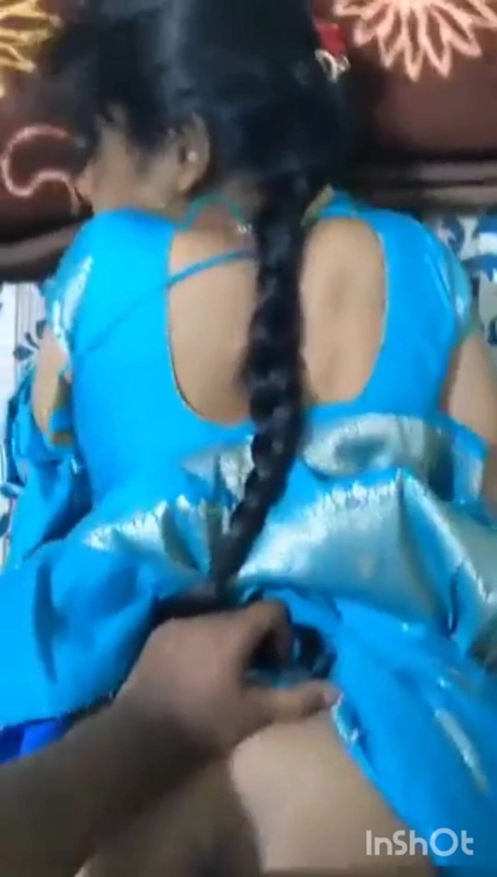 Benita sweety: Video pancutan belakang panas Mallu