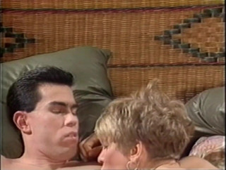 BiFantasy: Amator bisex festa em casa com straigths curioso e a...