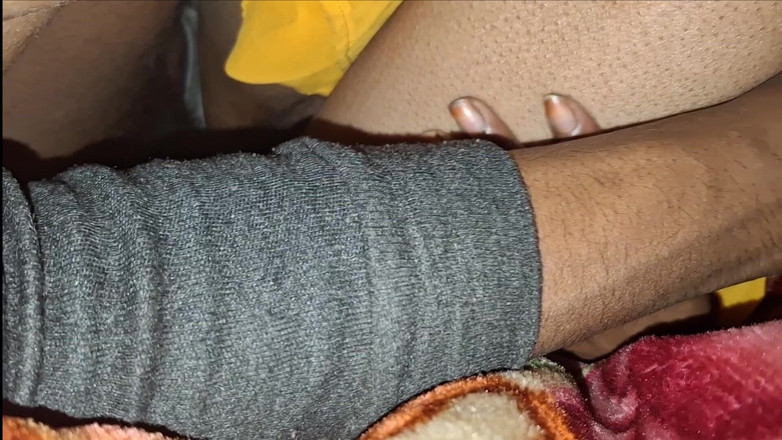 Madhya Sangeeta: La mia ragazza calda ha detto "baby choddo Mujhe" in Hindi