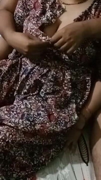 Bhabhi rất xinh đẹp làm tình với chồng