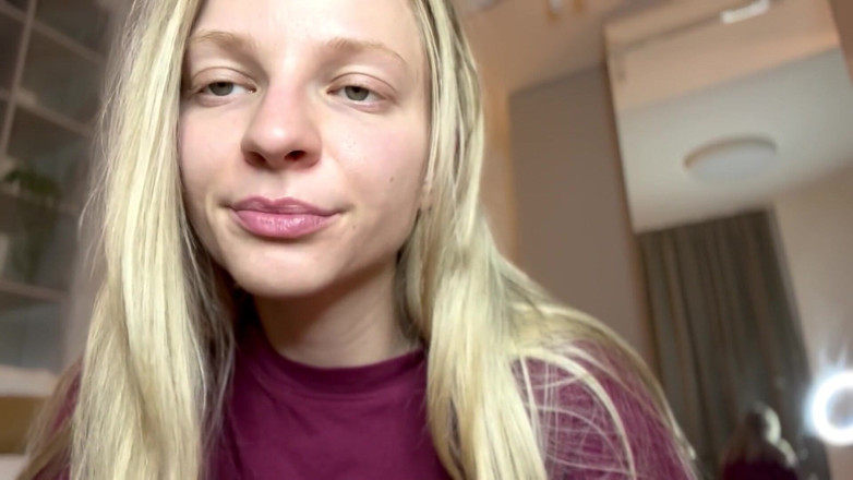 Goddess_Bella_Rae: La déesse dominante te fait sissifier intensément, jeu de rôle...
