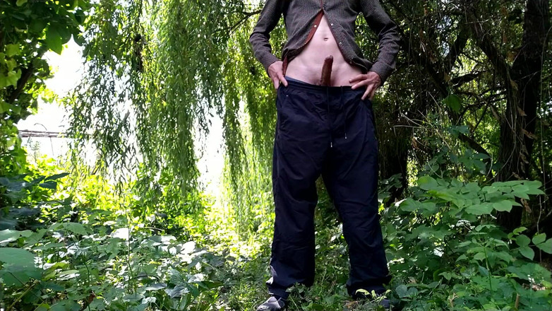 OurFetishLife: Gorgeous stranger pissing outdoor and helping me cum in her...