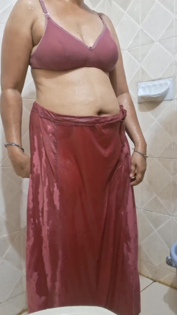 Sexy sindu: Video rekaman seks pasutri terbaik di kamar mandi