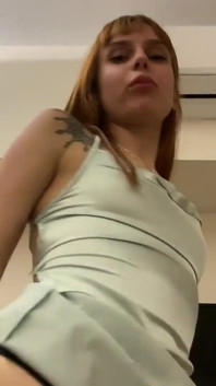 Kult tyłka dwóch czarownych królowych po imprezie - POV Podwójna Femdom