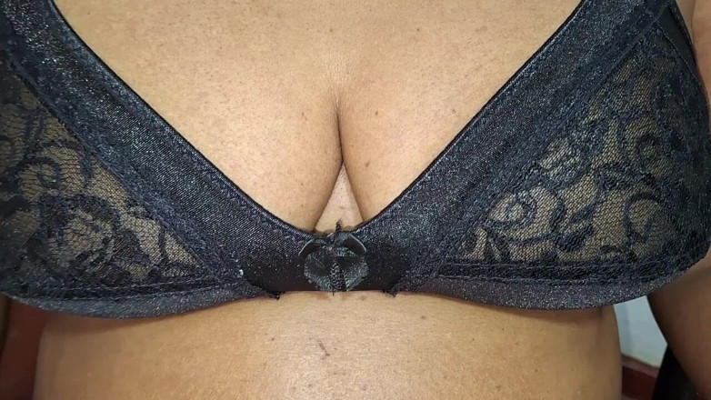 Teena New: Tante seksi asia yang jarang banget ngentot sama aku