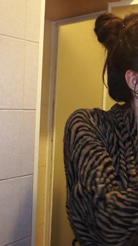 Tease in Cam Sotto La Doccia