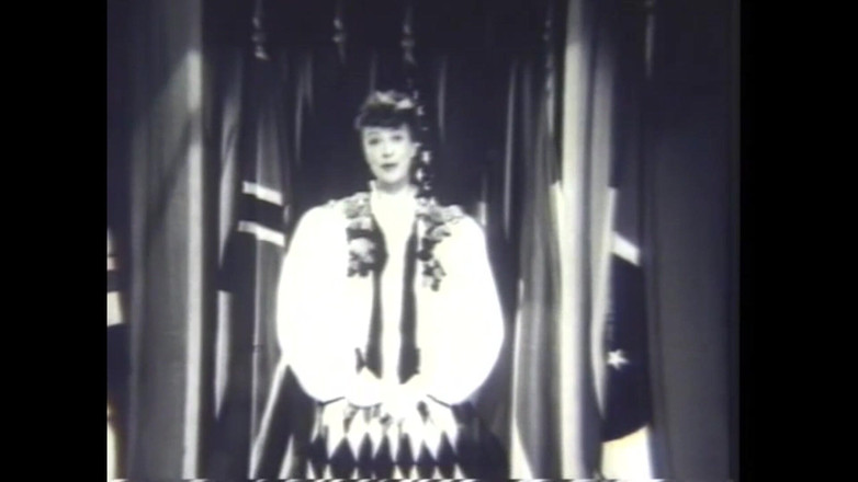 The Unforgettable: La Fille Au Théâtre