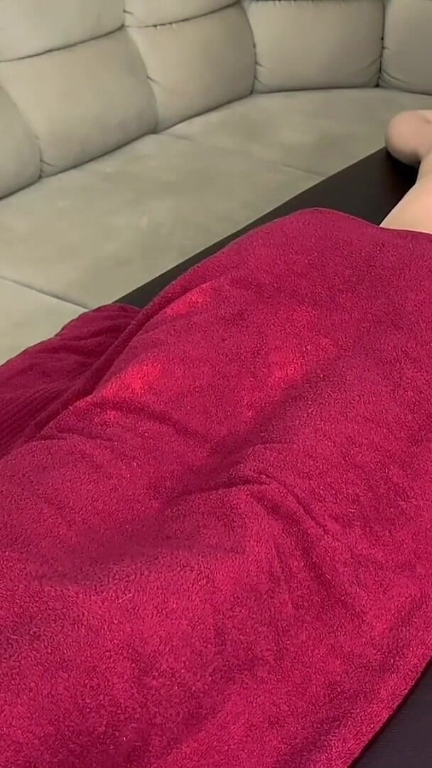 Nicole Moon: Apa Jenis Urut Ini? Saya sudah pun dalam orgasme kedua...