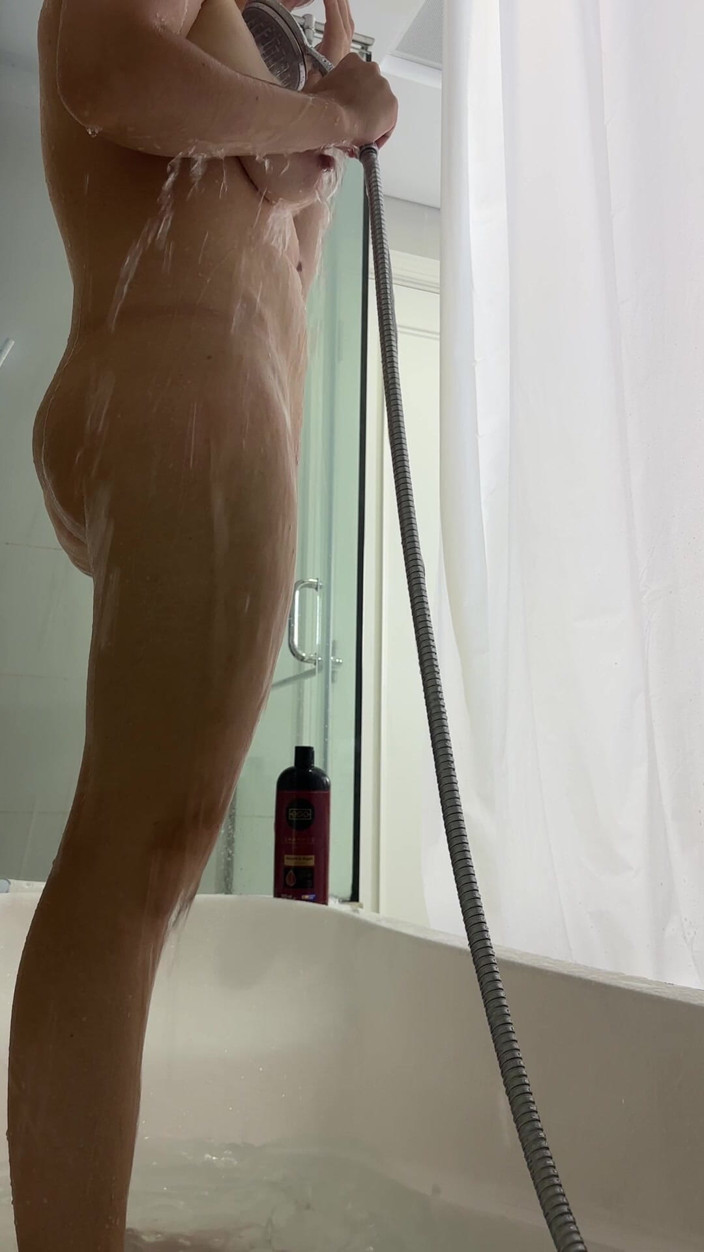 SweetLucy96: La bellezza naturale le rade la figa