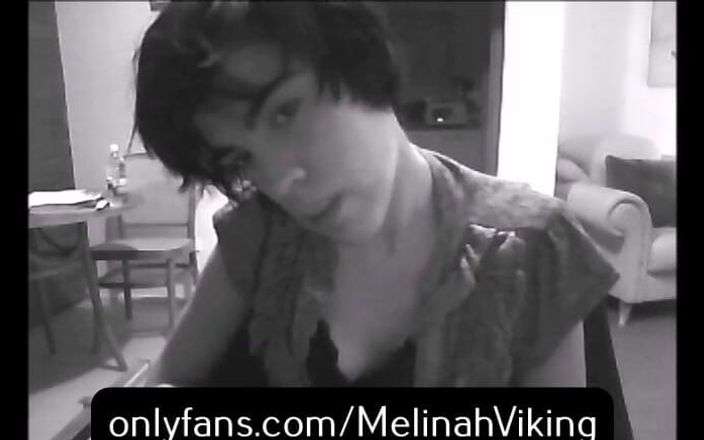 Melinah Viking: Классическая черно-белая кам-игра