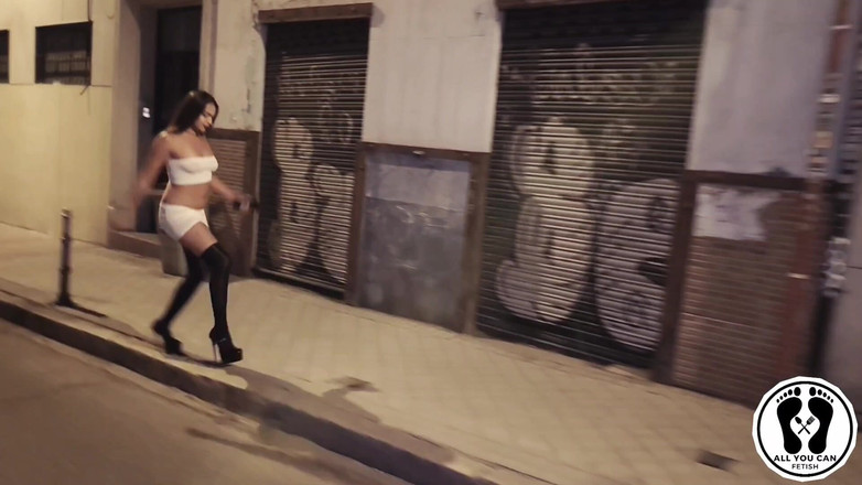 All You Can Fetish: Фантазія тиску, макіяж, мінет, трах, камшот на обличчя, прогулянка спермою