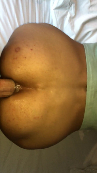 ViliSari: Мой отчим повел меня на прогулку, и по дороге он хотел трахнуть меня, и он нашел отель в пути