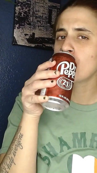 Fav Soda 시끄럽게 행복한 트림