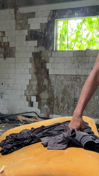 Ketemu sama pria kontol besar di lahan pertanian ayah tiriku