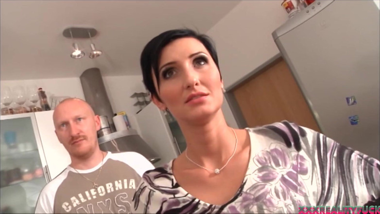 Czech Pornzone: アマチュアの寝室で熱心な乱交、vol.7