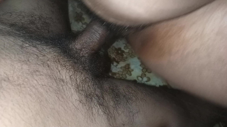 Sexy jaan: Yeni evli kız arkadaşımın götünü ilk kez sikiyorum, Hintli kız...