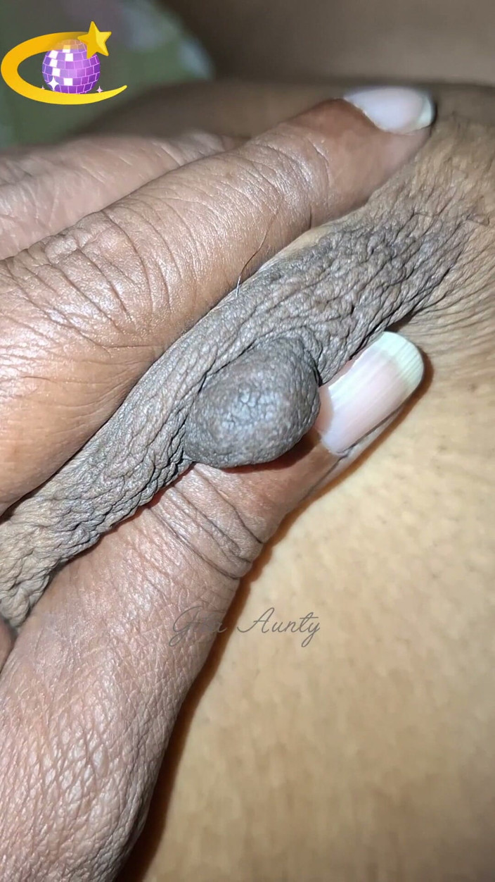Indian aunty sex: Video di un seno di una donna indiana bengalese che...