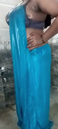 Bhabhi Ne Bathroom Me Kholi Choli