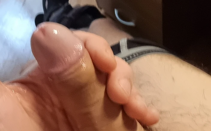 Jordance: Une Italienne à grosse bite se branle au bureau, Sborata Grande