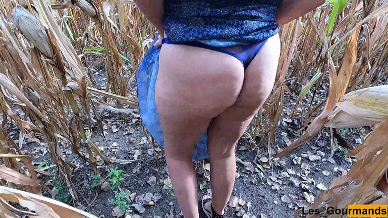 Les Gourmands: Adoro svuotare il suo cazzo nel mio perizoma