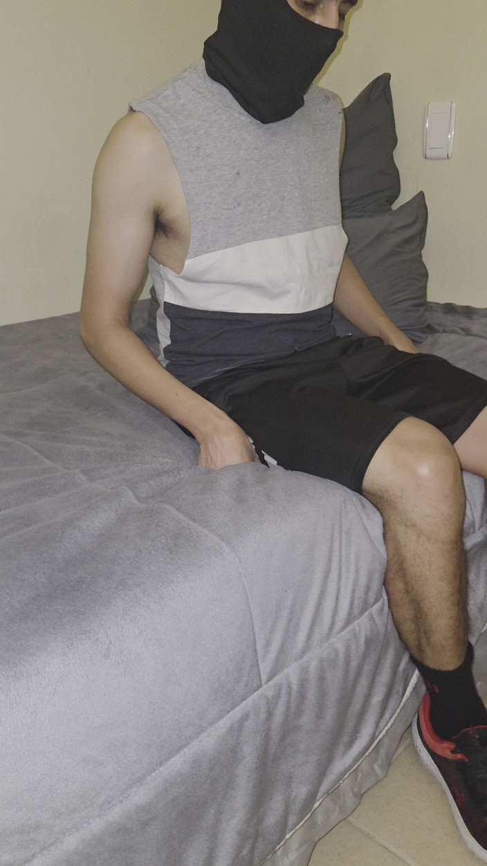 Osirisfeet: Hands Busy, Feet Exposed