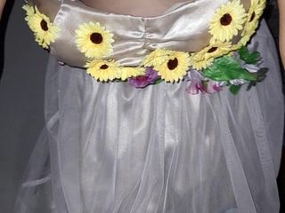 Naomisinka: 귀여운 신부 들러리 드레스를 입고 자위