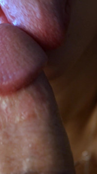 4k HD ultra vicino pompino pov miLF asiatico con enorme sborrata in bocca