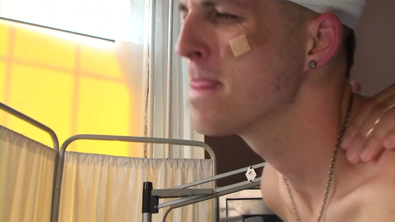 Male Dream: Injured dude rides his doctor's cock