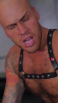 HAIRYANDRAW - Logan parker submisif dikongkek ayah Ray Dalton