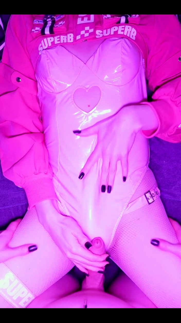 Trappybae: 3205003729.mp4