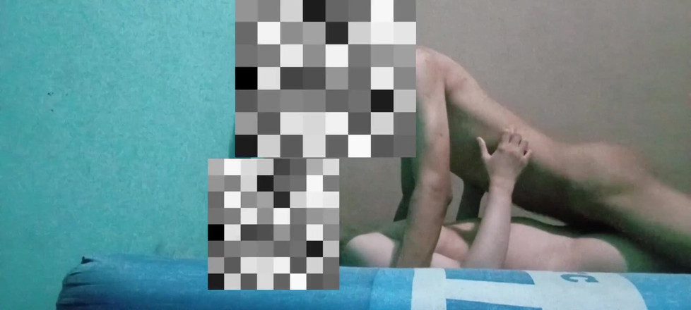 Famly sex: Seorang kawan semasa melawat rumah asingnya