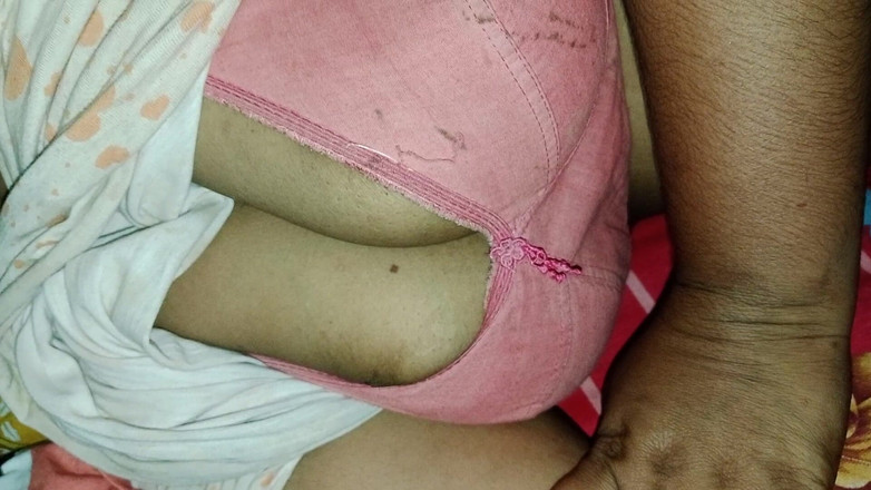 Desimombd: India tetona madrastra follada por su hijastro desimombd