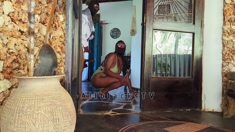 Sexieafric: Muslim Husband Almost Caught Fucking the House Maid