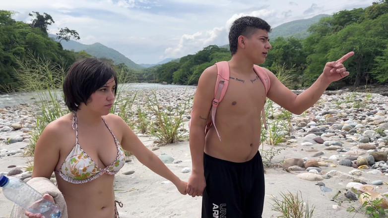 ManuelaAlvarez: Tôi làm tình ngoài trời với bạn trai của tôi...