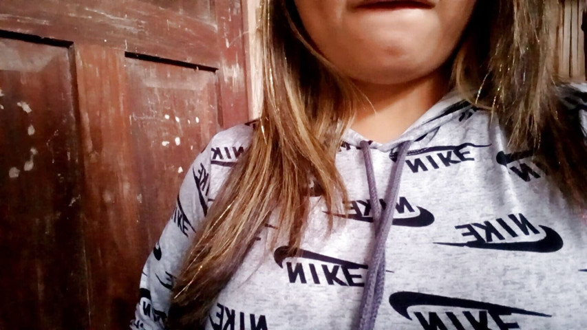 homemade porn, seducing the cameraman who records me in the porn home videos, my best friend watches me before starting (Anarusa)