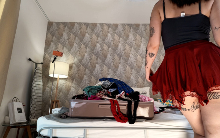 Short Skirt TV: Ganz natürliche, dicke titten, dicker arsch, heiße sexy süße Schönheit...