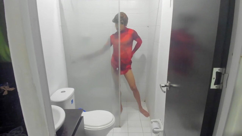 Gigi Prince: Colombian Femboy Juicy Ass Twerk with Dildo in the Shower