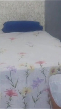 Manžel půjčil svou manželku svému šéfovi, aby se vyhnul vyhozen z práce