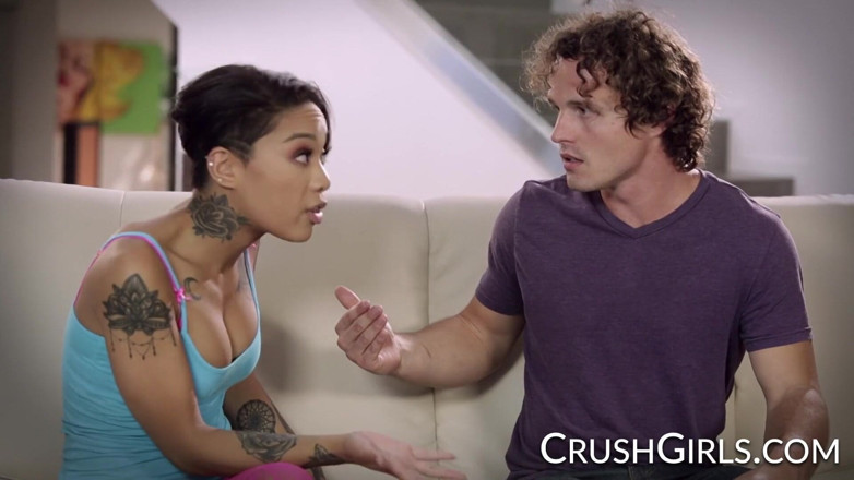 Crush Girls: Crush Girls - Honey Gold โดนพี่ชายต่างพ่อกระแทกหีโคตรแรง