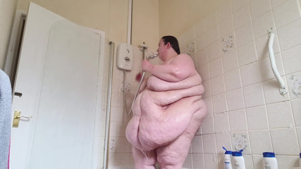 SSBBWLadyBrads: 샤워 지글과 세척 pt 3